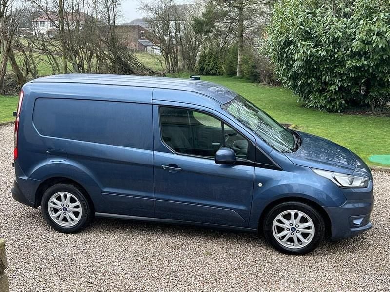 Used Ford Transit Connect Limited 120 HP (88 kW) 2020 Blue MPV
