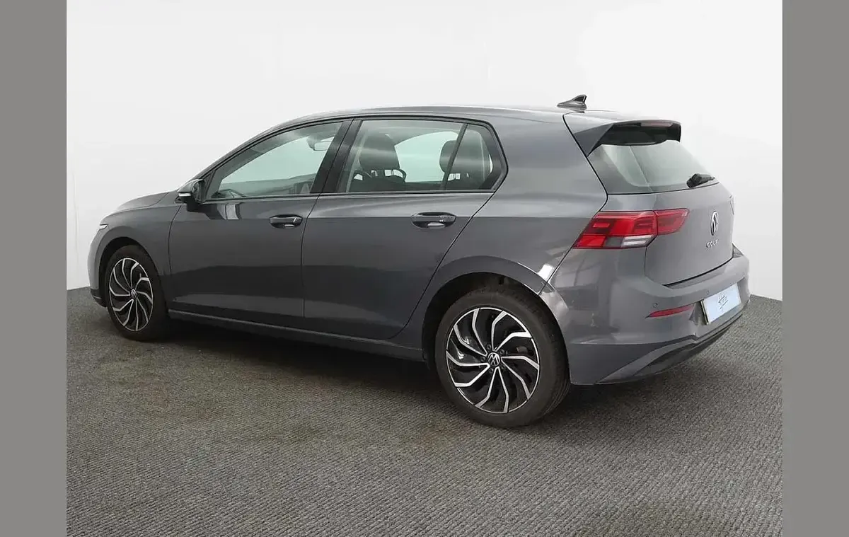 Used VW Golf VIII Life 128 HP (94 kW) 2021 Grey Hatchback