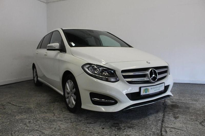 White Used 2015 Mercedes B180 SE MPV | £6,495 (Fair price) - Image 1/3