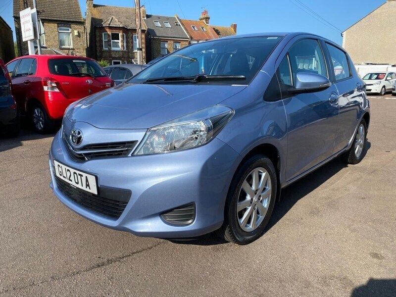 Blue Used 2012 Toyota Yaris Hatchback | £8,195 (A bit pricey) - Image 1/4
