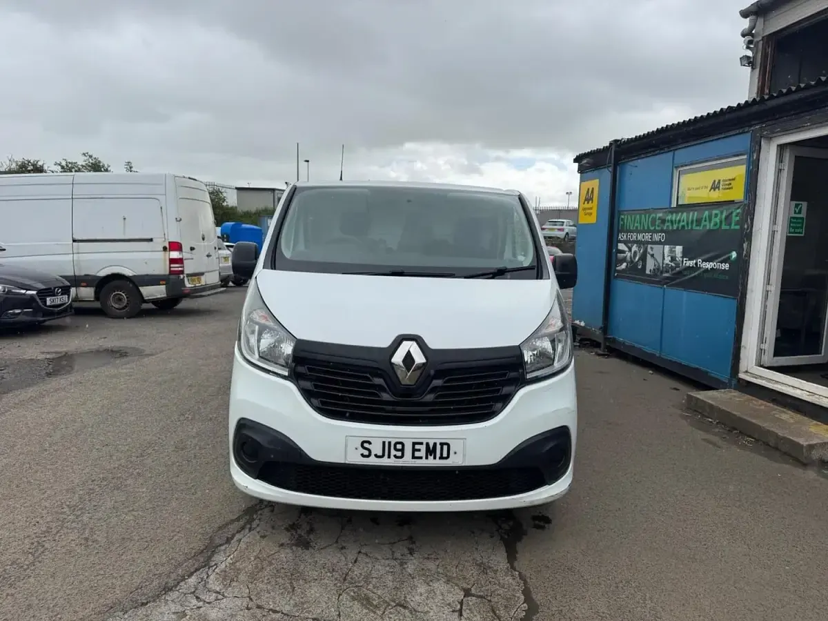 Used Renault Trafic Business 2019 White MPV