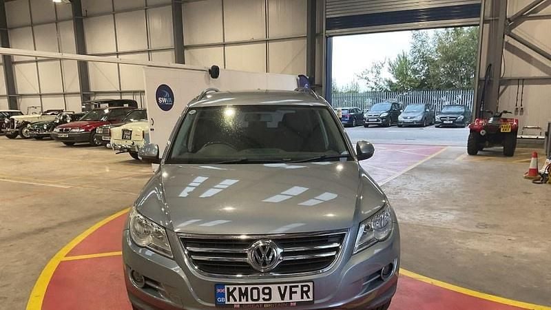 Grey Used 2009 VW Tiguan SUV | £2,795 (Good price) - Image 1/1