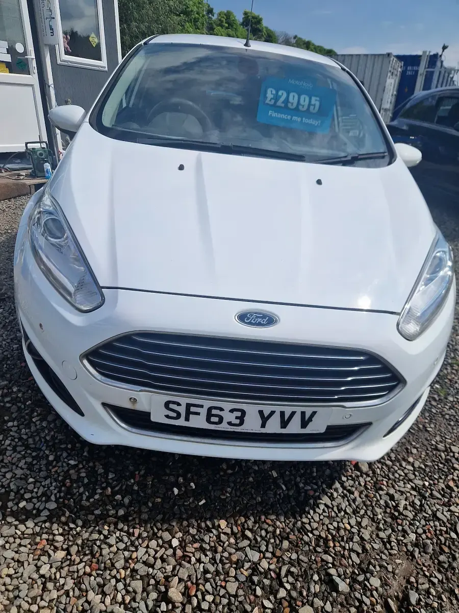 Used Ford Fiesta Titanium X 95 HP (69 kW) 2013 White Hatchback