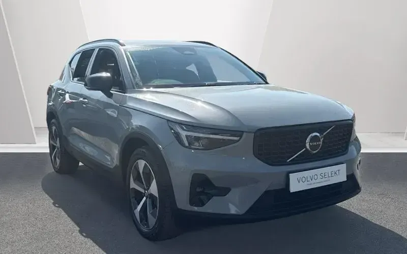 Used Volvo XC40 Plus 197 HP (144 kW) 2026 SUV