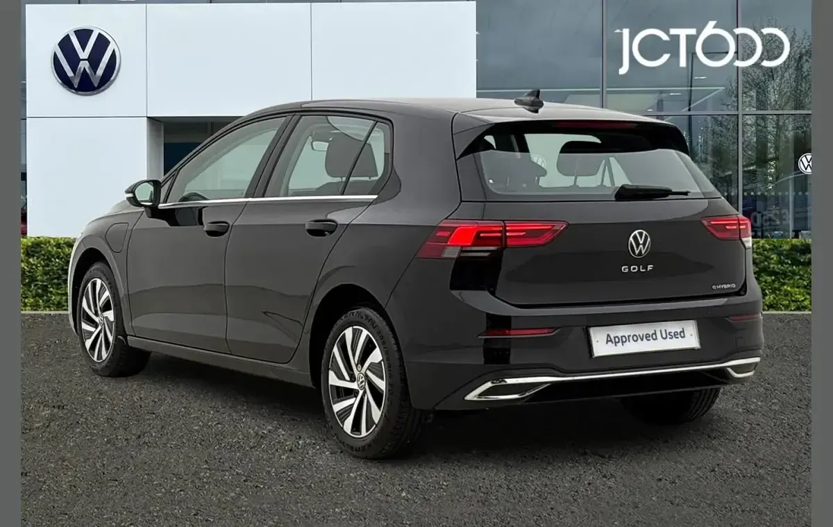 Used VW Golf VIII Style 200 HP (147 kW) 2022 Black Hatchback