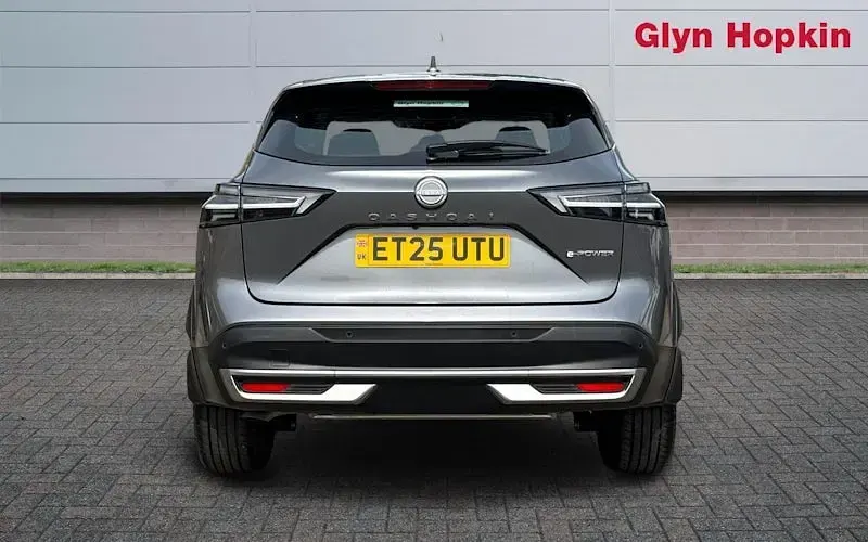 Used Nissan Qashqai Acenta Premium 190 HP (139 kW) 2025 Grey SUV
