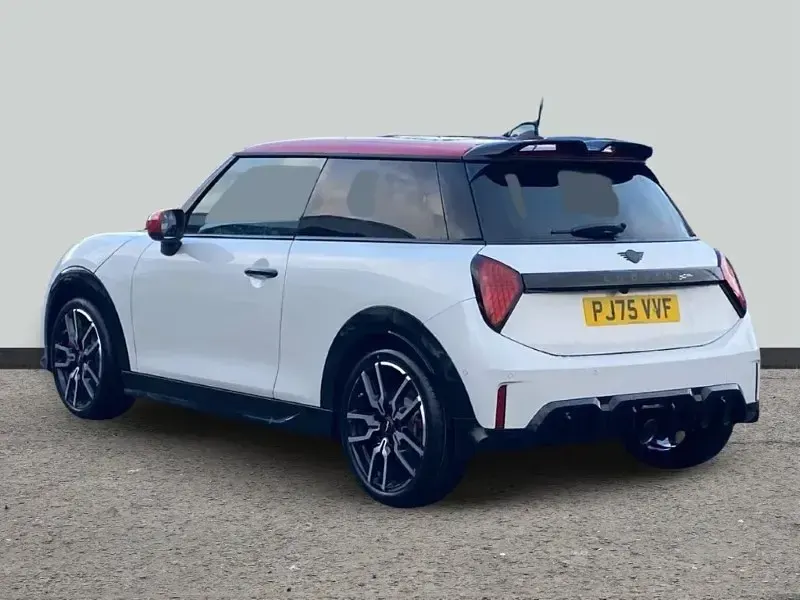 Used Mini John Cooper Works Hatch 228 HP (167 kW) 2026 White Hatchback