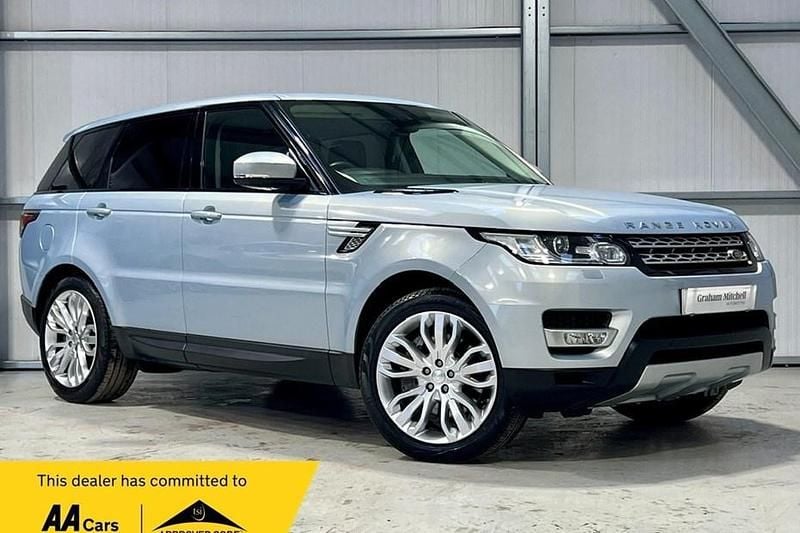 Used 2014 Land Rover Range Rover HSE SUV | £17,495 (Super price) - Image 1/1