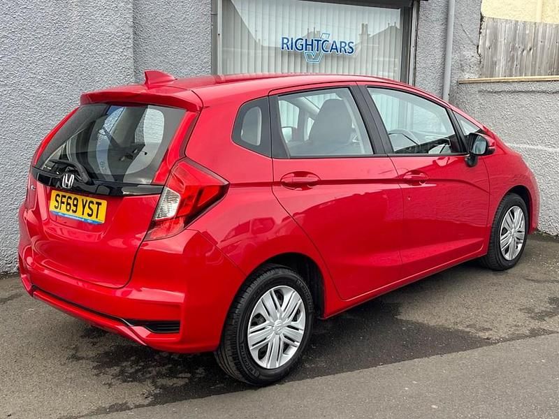Second-hand Honda Jazz S 2019 Roșu Hatchback