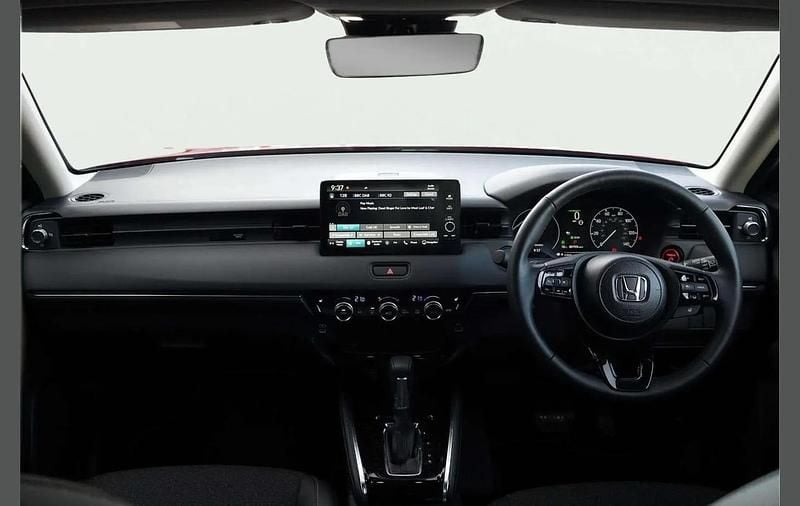 Used Honda HR-V Advance 129 HP (94 kW) 2025 Crystal red SUV