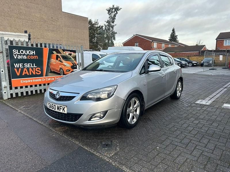 Used Vauxhall Astra SRi 115 HP (84 kW) 2010 Silver Hatchback