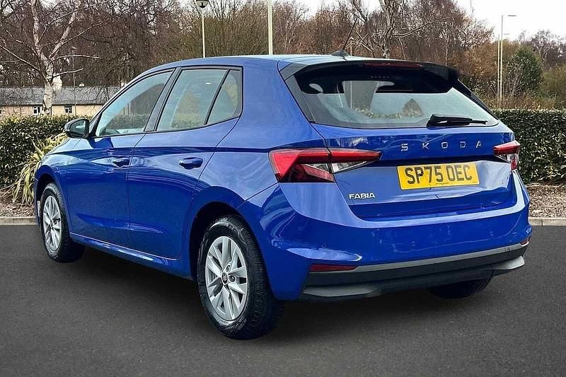 Used Skoda Fabia SE 79 HP (58 kW) 2025 Blue Hatchback