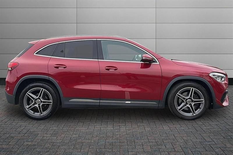 Used Mercedes GLA200 AMG line 163 HP (119 kW) 2022 Patagonia red SUV