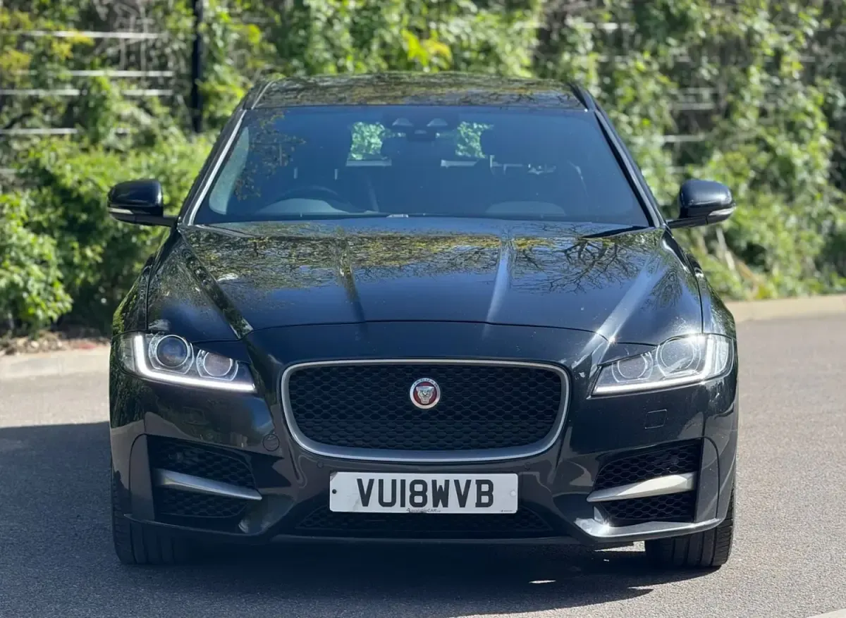 Second-hand Jaguar XF R-Sport 177 CP (130 kW) 2018 Negru Break