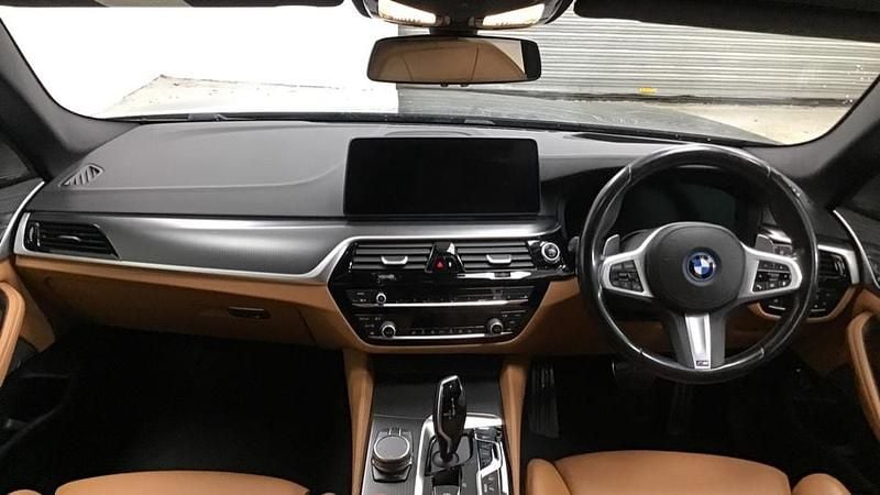 Used BMW 530e M Sport 288 HP (211 kW) 2023 Black Estate