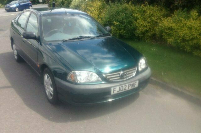 Used 2002 Toyota Avensis Hatchback | £1,495 - Image 1/2