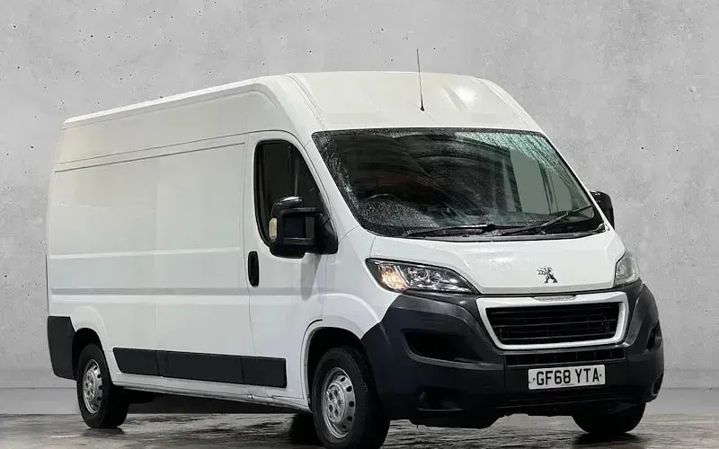 Second-hand Peugeot Boxer 131 CP (96 kW) 2019 Van