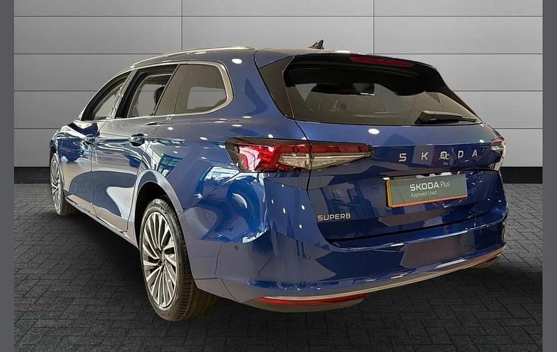 New Skoda Superb LAURIN & KLEMENT 204 HP (150 kW) 2026 Cobalt blue metallic Estate