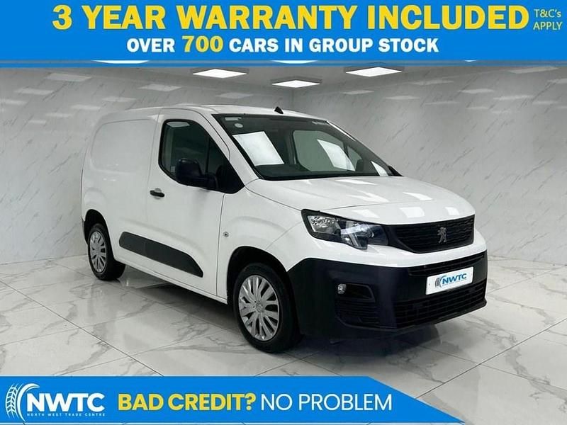 White Used 2019 Peugeot Partner MPV | £7,095 (Fair price) - Image 1/4