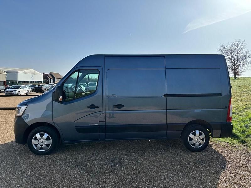 Used Renault Master Business 2022 Blue MPV