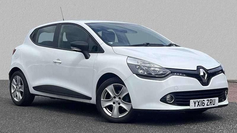 White Used 2016 Renault Clio IV Play Hatchback | £4,470 (Good price) - Image 1/3