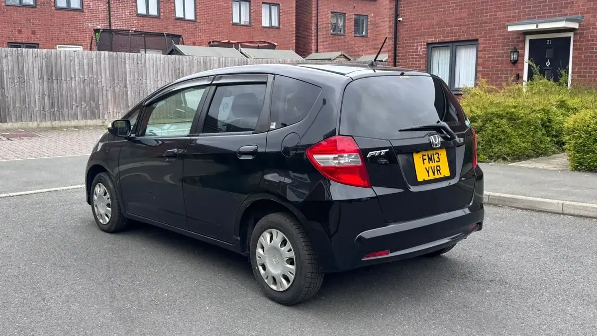 Used Honda Jazz 99 HP (72 kW) 2013 Black Hatchback