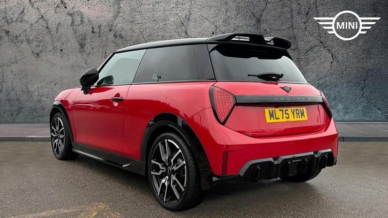 Usado Mini Cooper S Hatch 201 HP (147 kW) 2025 Vermelho Citadino