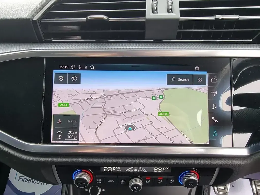 Begagnad Audi Q3 S-Line 150 HK (110 kW) 2021 Svart SUV