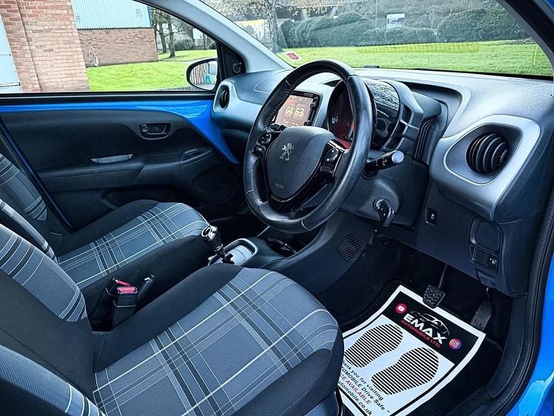 Used Peugeot 108 Active 68 HP (50 kW) 2015 Blue Hatchback