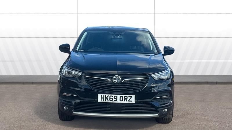 Used Vauxhall Grandland X Business Edition 130 HP (95 kW) 2019 Black SUV