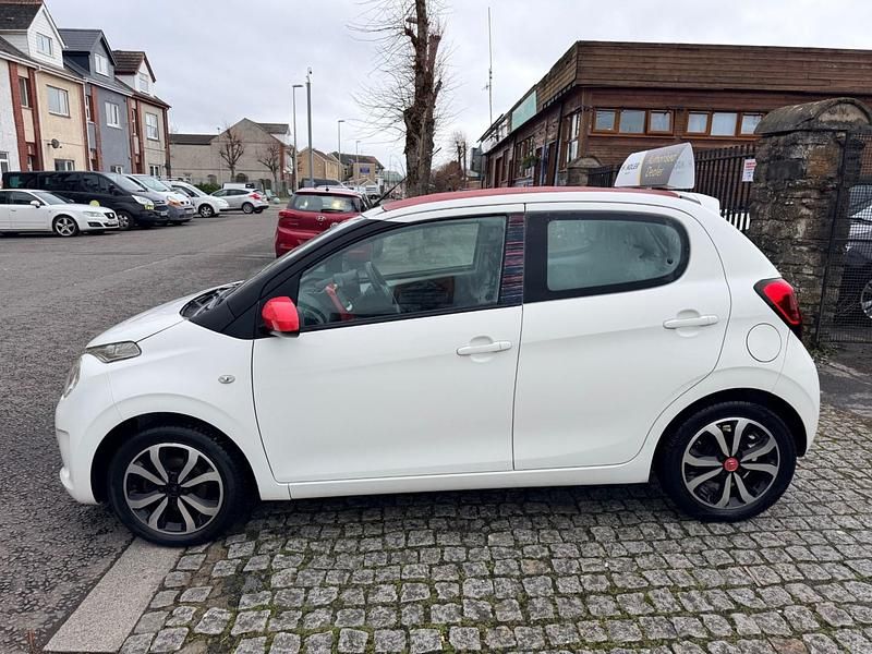 Used Citroën C1 Feel 68 HP (50 kW) 2014 White Hatchback
