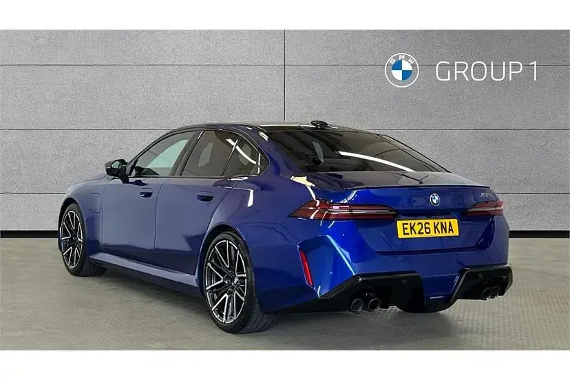 New BMW M5 Comfort Edition 727 HP (534 kW) 2026 Marina bay blue Sedan