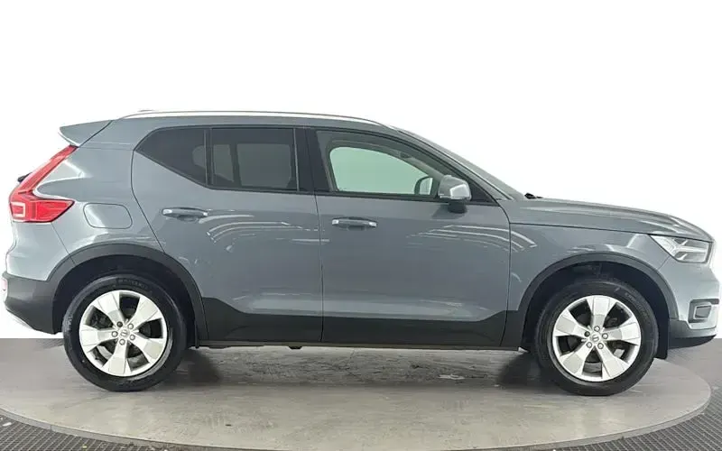 Used Volvo XC40 Momentum 163 HP (119 kW) 2020 Grey SUV