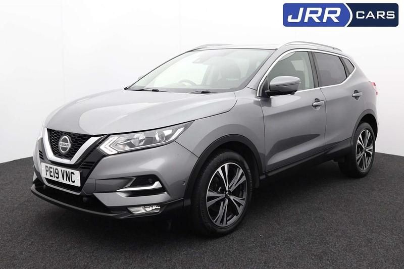 Used Nissan Qashqai N-Connecta 160 HP (117 kW) 2019 Grey SUV