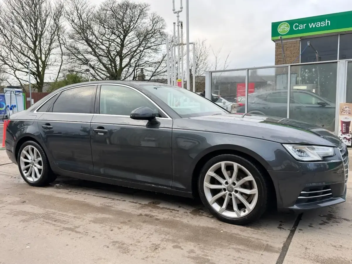 Second-hand Audi A4 Sport 150 CP (110 kW) 2018 Gri Berlinǎ
