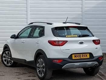 Used Kia Stonic 2018 White SUV
