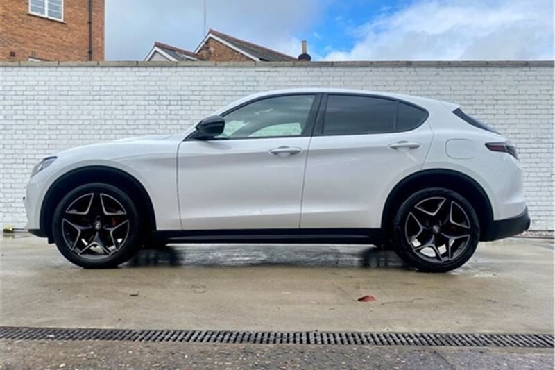 White Used 2021 Alfa Romeo Stelvio Ti SUV | £28,995 (Fair price) - Image 1/4