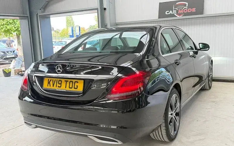 Used Mercedes C200 184 HP (135 kW) 2019 Black Sedan