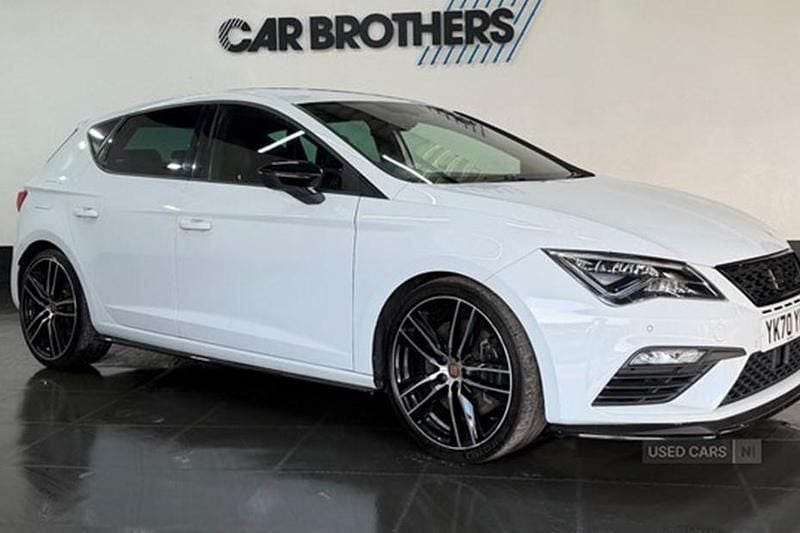 Used Seat Leon CUPRA 290 HP (213 kW) 2020 White Hatchback