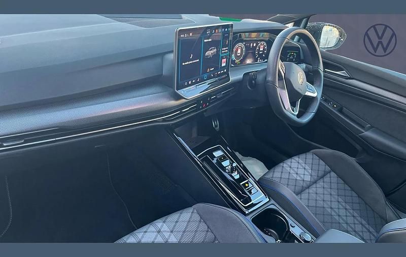 Used VW Golf VIII Black Edition 147 HP (108 kW) 2025 White Hatchback