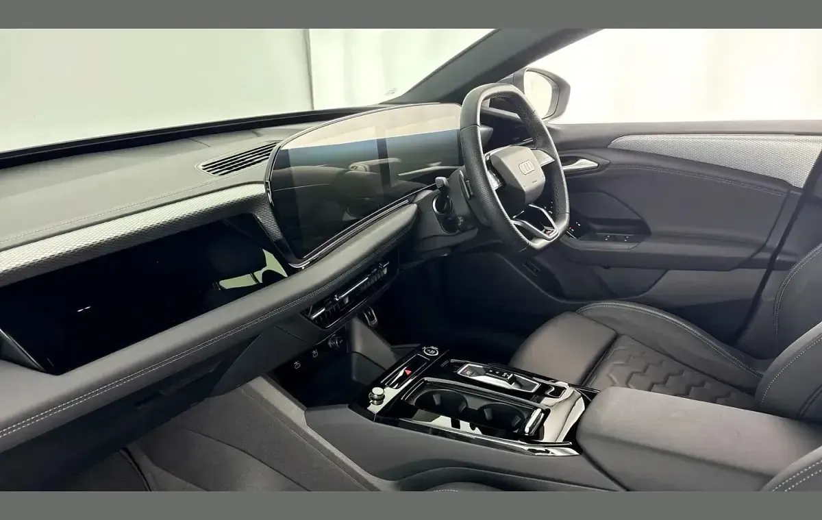 Used Audi e-tron S-Line 210 kW (286 HP) 2025 Grey SUV