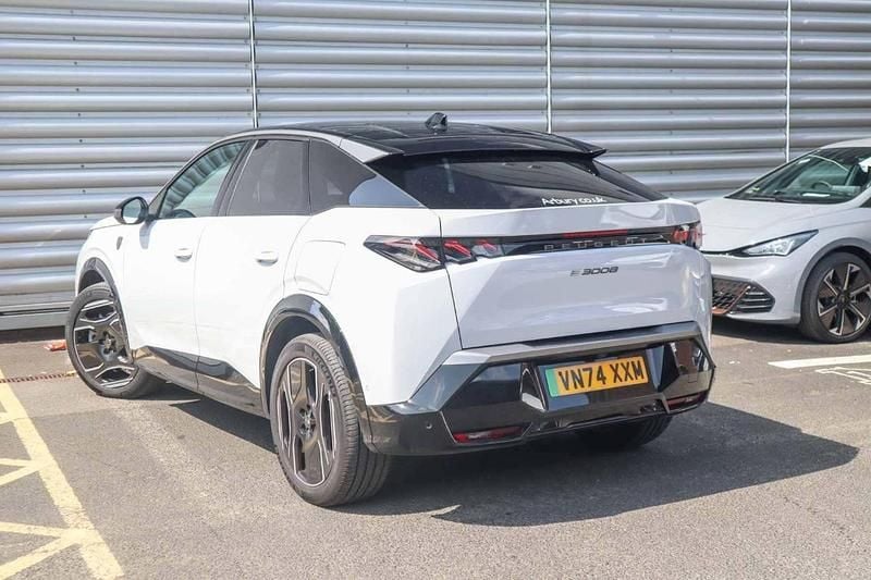 White Used 2024 Peugeot e-3008 GT SUV | £38,150 - Image 1/4