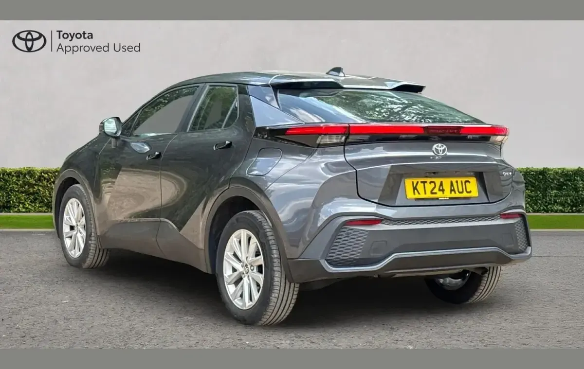 Used Toyota C-HR 138 HP (101 kW) 2024 Grey SUV