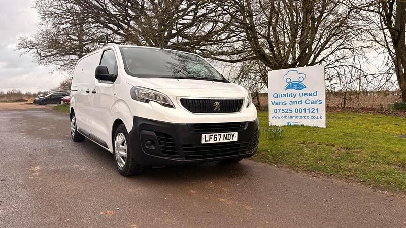 Used Peugeot Expert 115 HP (84 kW) 2017 White Van