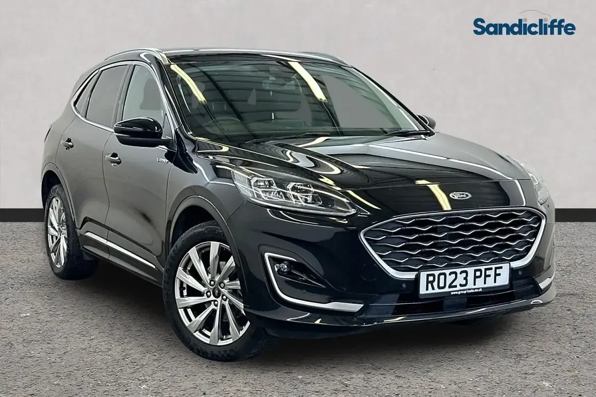 Usado Ford Kuga Vignale 225 HP (165 kW) 2023 SUV