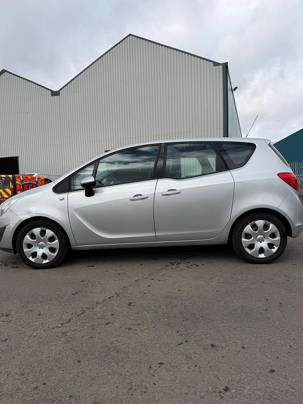 Used Vauxhall Meriva 2013 Silver MPV