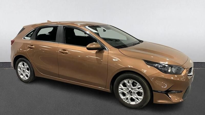 Used Kia Ceed 118 HP (86 kW) 2022 Bronze Hatchback