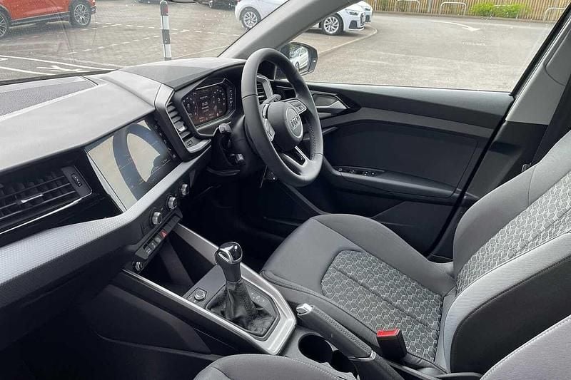 Image 2/4