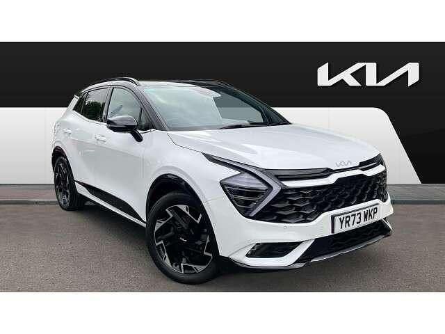 White Used 2023 Kia Sportage GT-Line S SUV | £30,691 (Fair price) - Image 1/4
