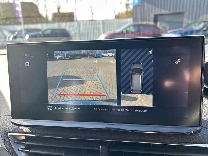 Used Peugeot 5008 GT 175 HP (128 kW) 2021 Red SUV